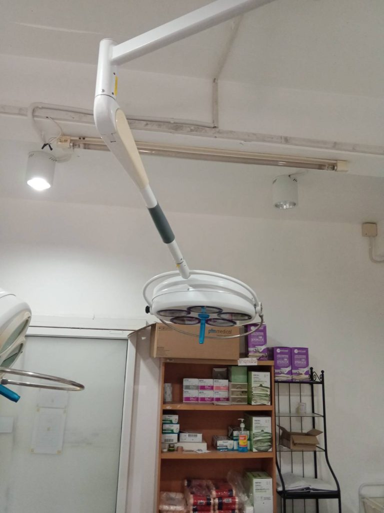 โคมไฟผ่าตัด