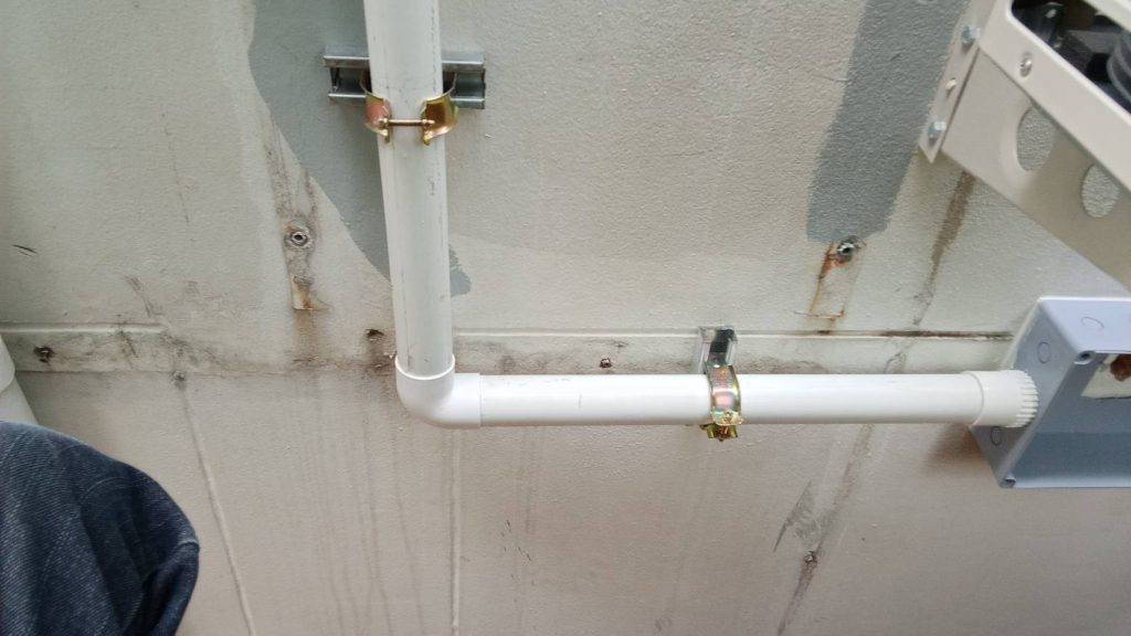 ติดตั้งท่อสายไฟ