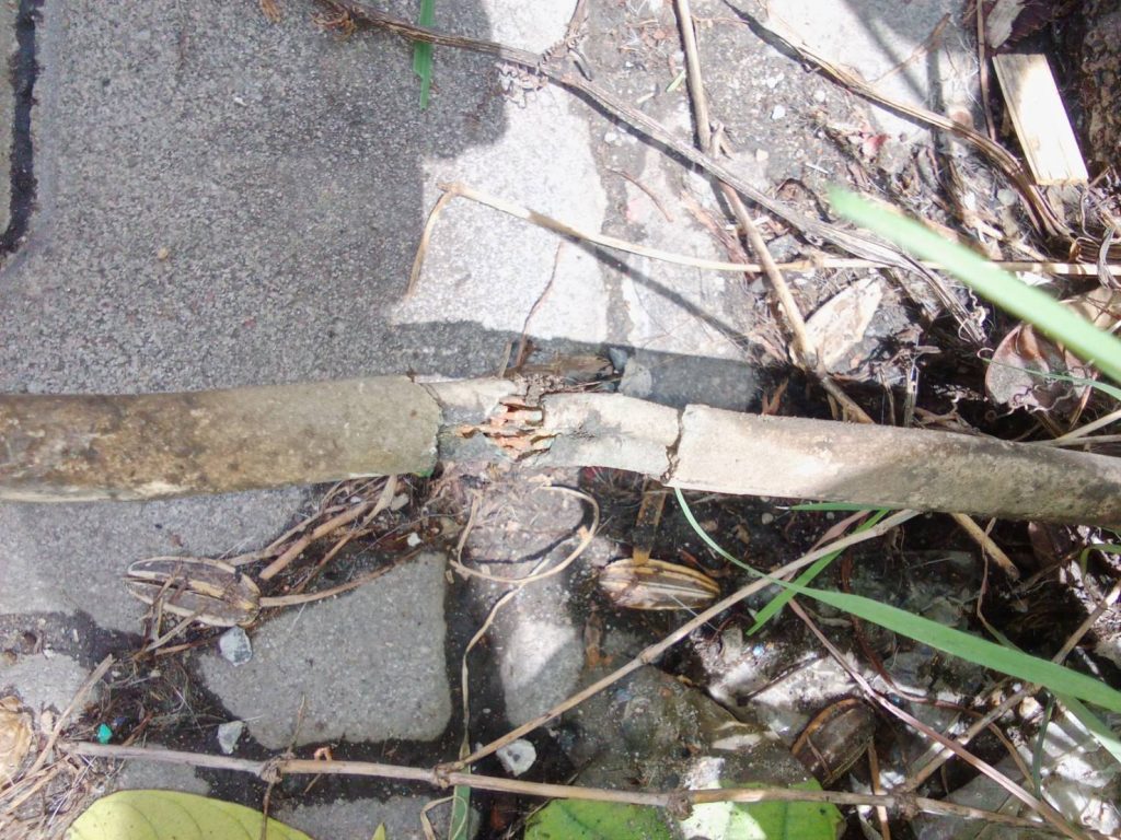 สายไฟชำรุด