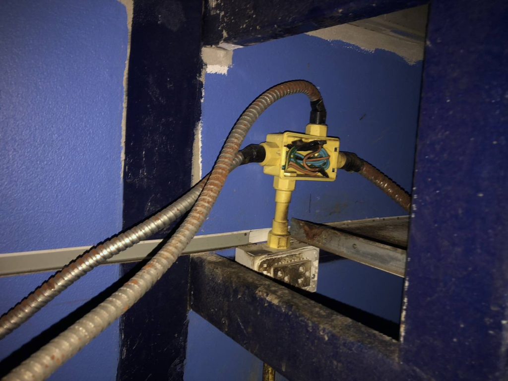 กล่องพักสาย