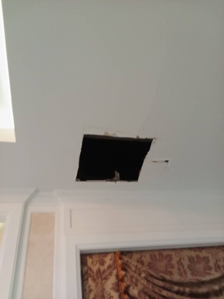 เปิดฝ้าเช็กสายไฟ