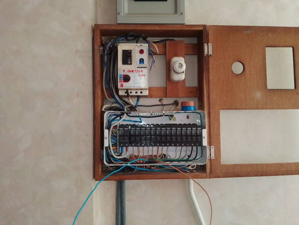 เดินสายไฟติดตั้งตู้คอนซูมเมอร์