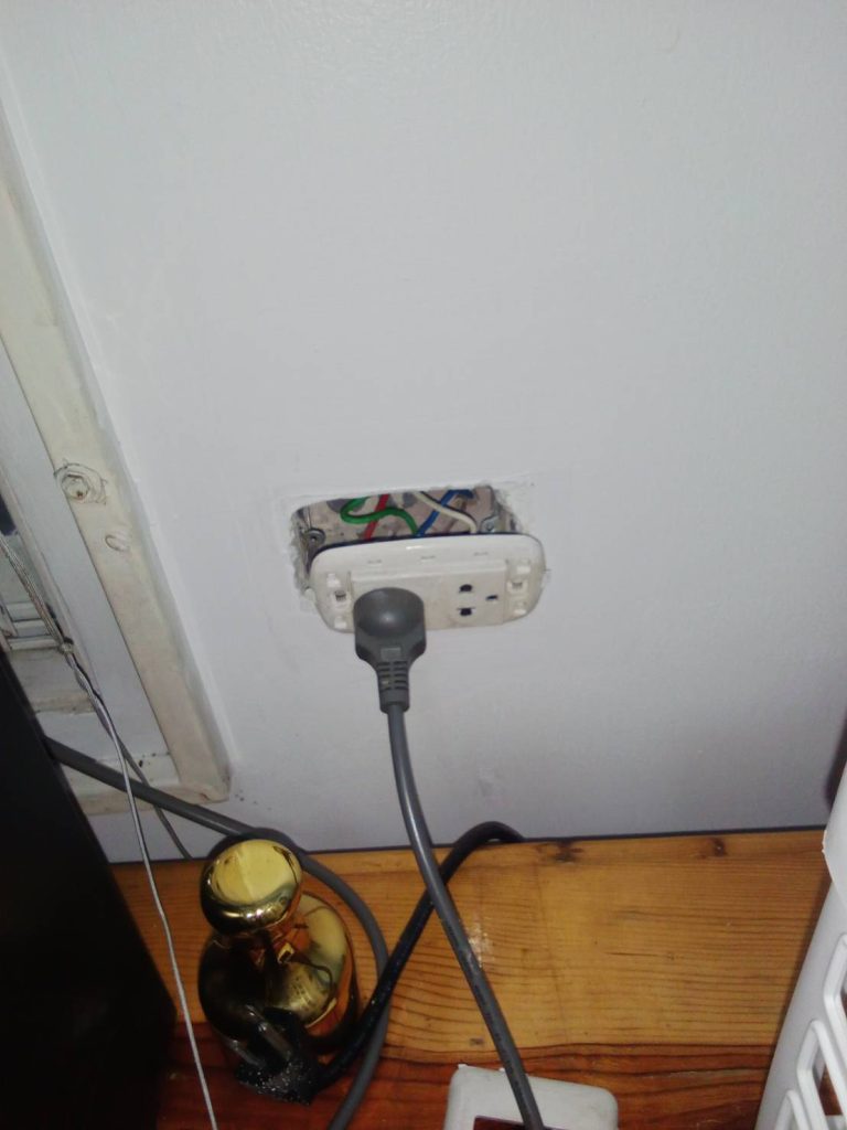 รื้อปลั๊กหาจุดช็อต