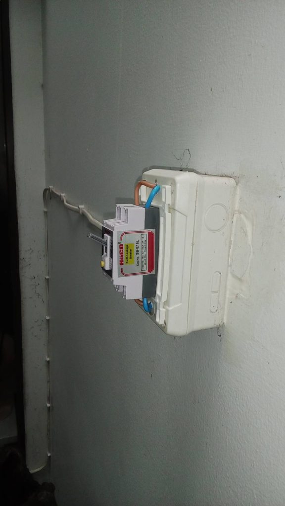 เบรกเกอร์