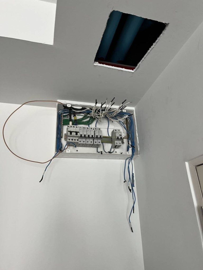 ติดตั้งตู้คอนซูมเมอร์