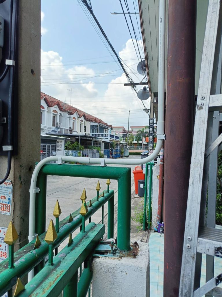 แนวท่อสายไฟ