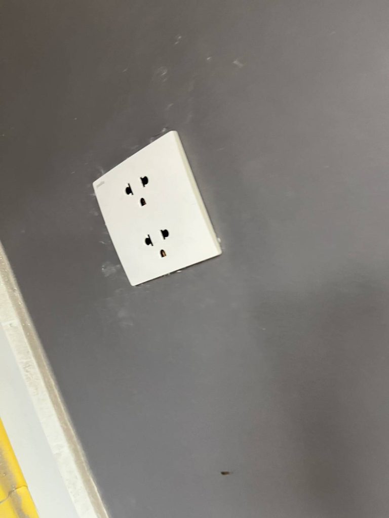 ปลั๊กไฟ