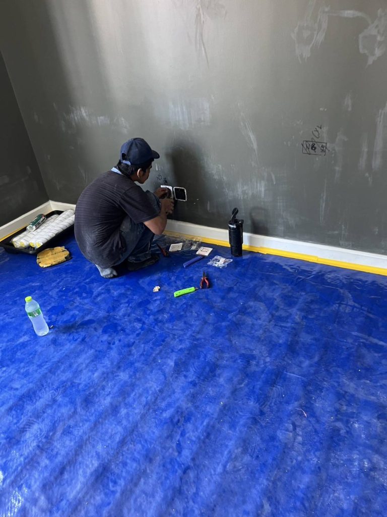 ติดตั้งปลั๊กไฟ