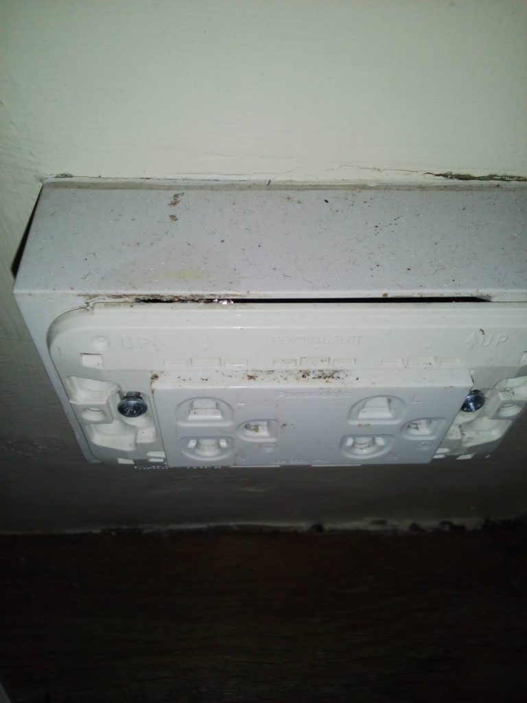 ปลั๊กไฟ