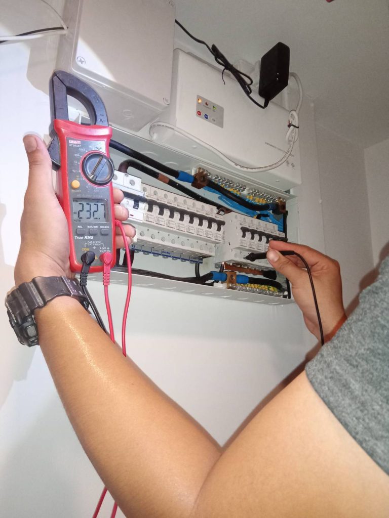 วัดไฟตู้คอนซูมเมอร์