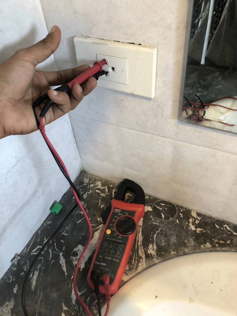 เช็กปลั๊กไฟ