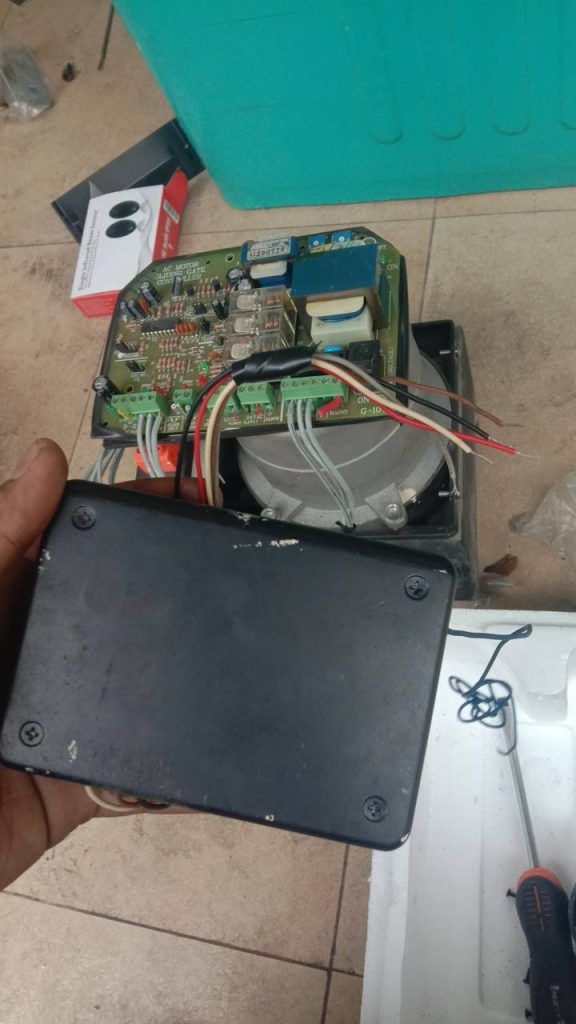 แผงวงจรประตูรีโมท