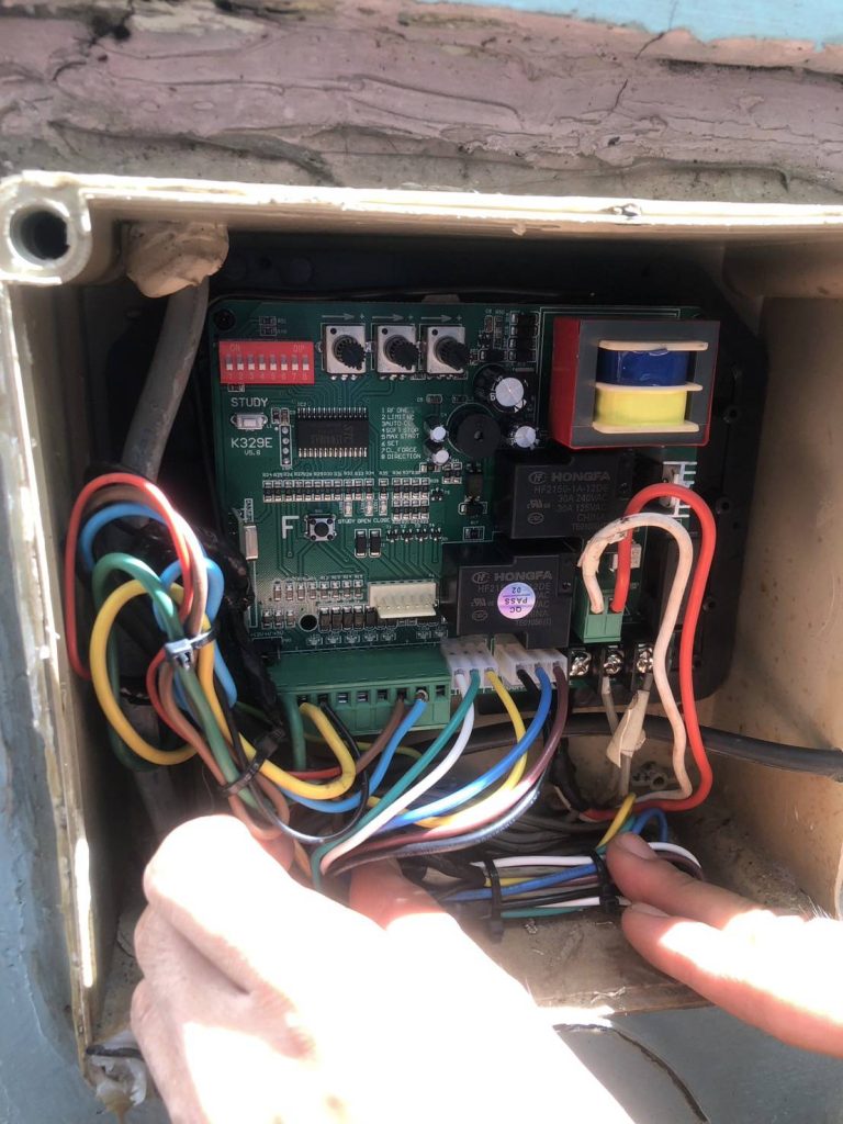 แผงวงจรมอเตอร์ประตูรีโมท