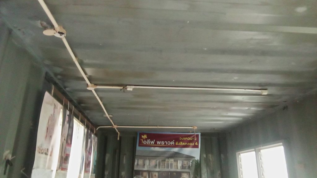 แนวท่อสายไฟ