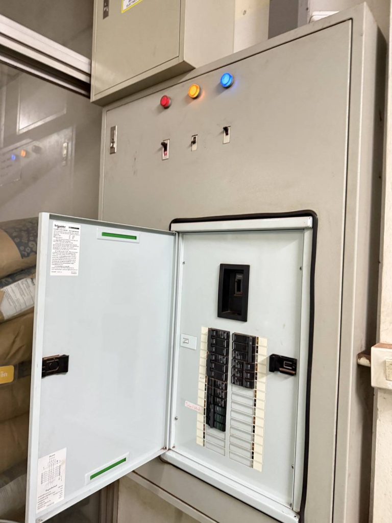 ตู้โหลดเซ็นเตอร์