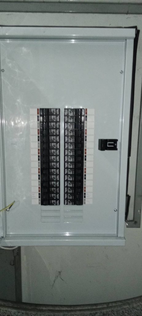 ตู้คอนซูมเมอร์ยูนิต