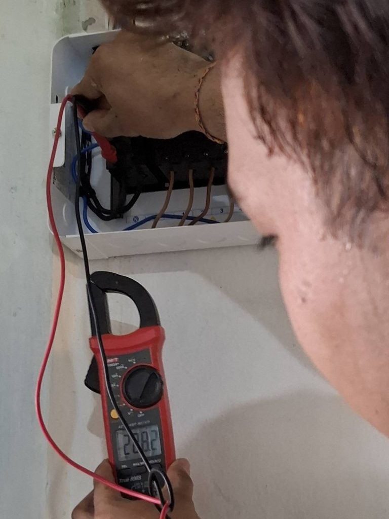 ติดตั้งตู้คอนซูมเมอร์