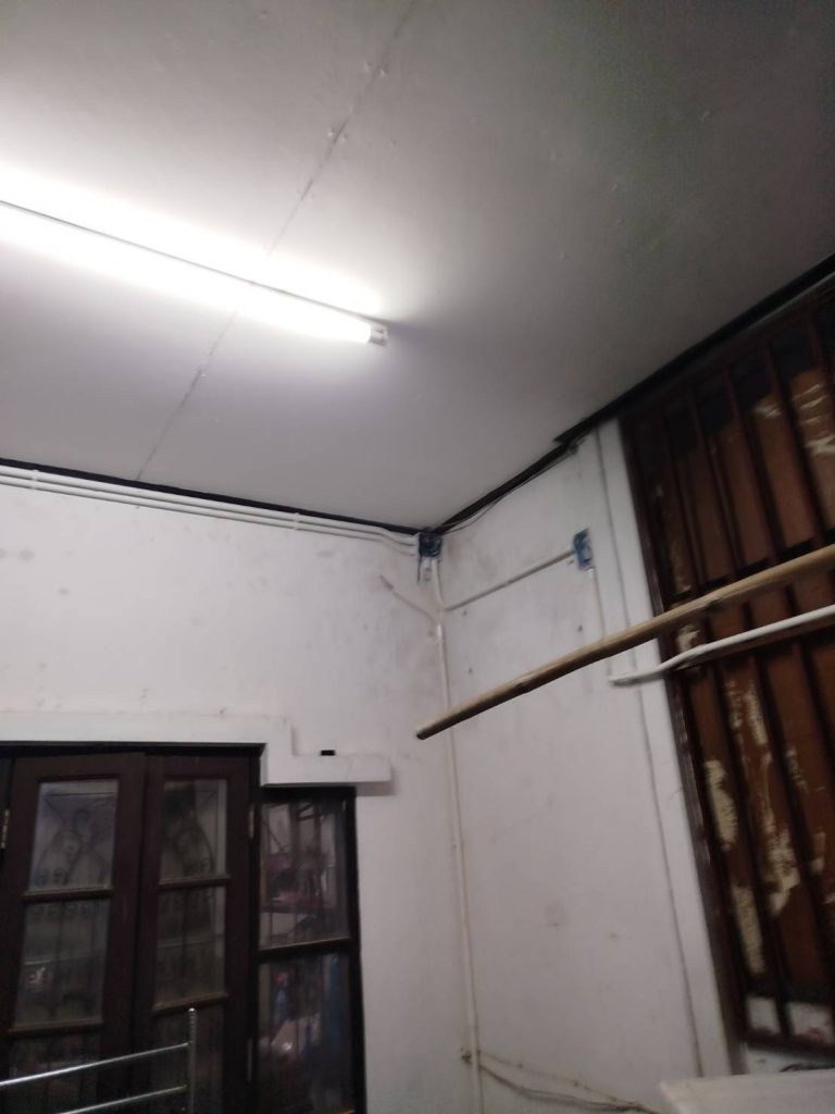 แนวท่อสายไฟ