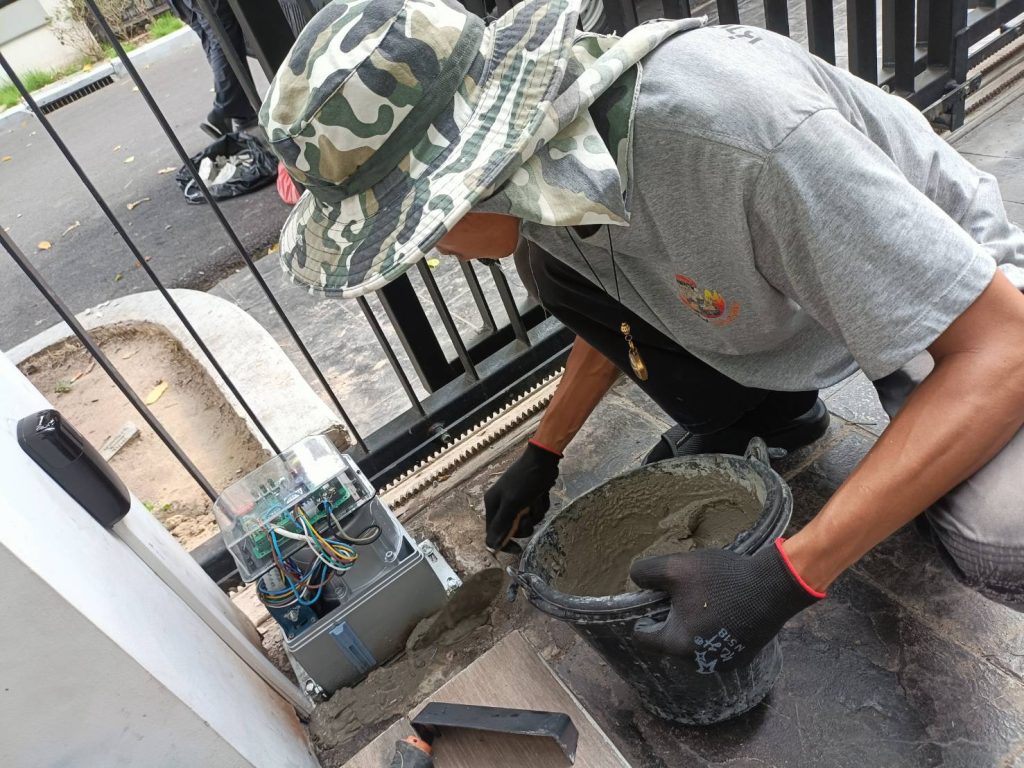 ติดตั้งมอเตอร์ประตูรีโมท