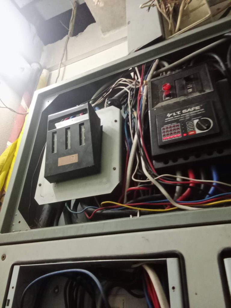 เครื่องตัดไฟ