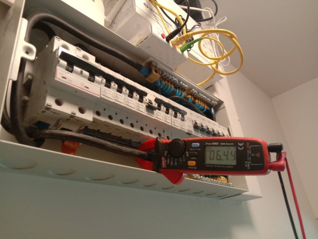 วัดกระแสตู้คอนซูมเมอร์