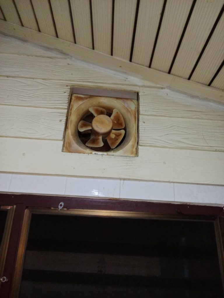 พัดลมดูดอากาศ