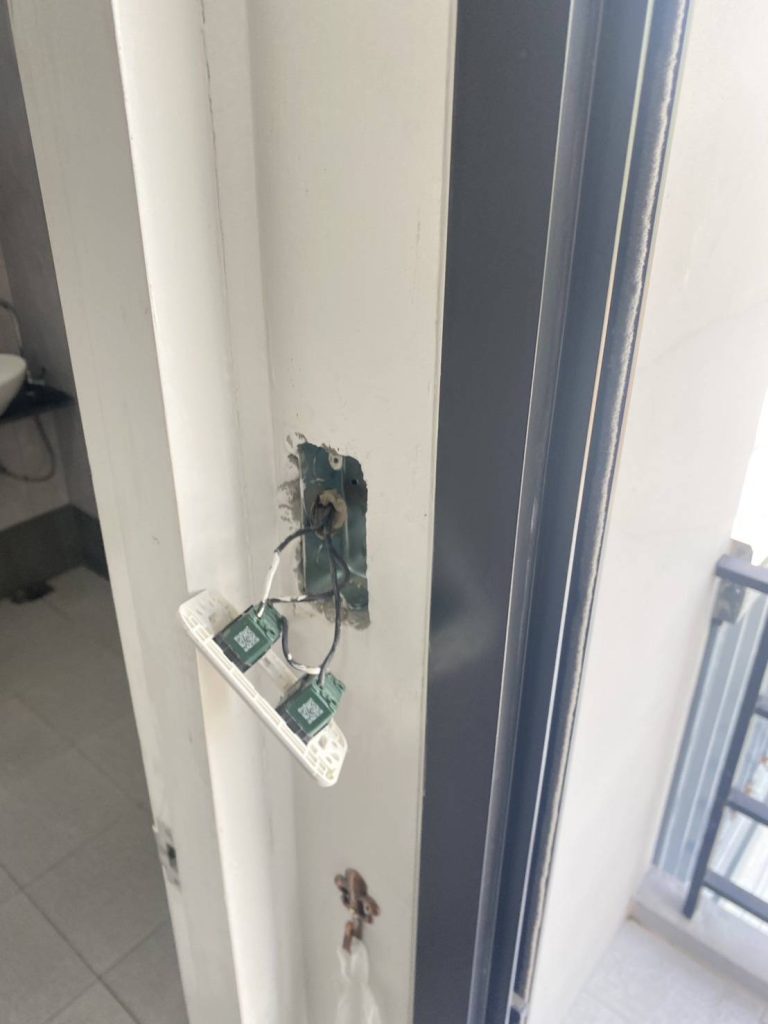 รื้อปลั๊กหาจุดช็อต