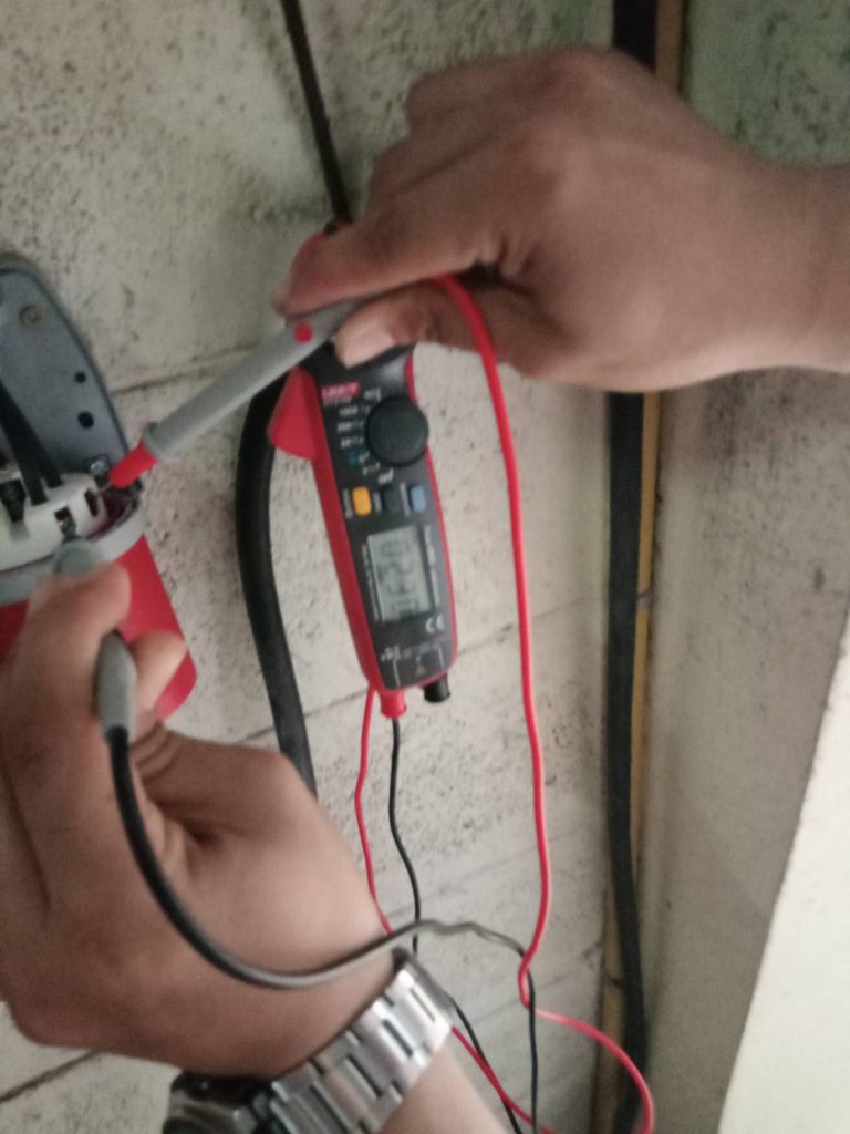 ตรวจเช็กเพาเวอร์ปลั๊ก