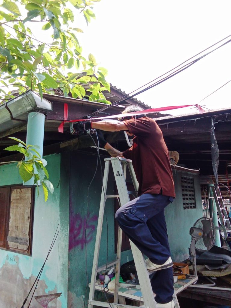 เดินท่อร้อยสาย