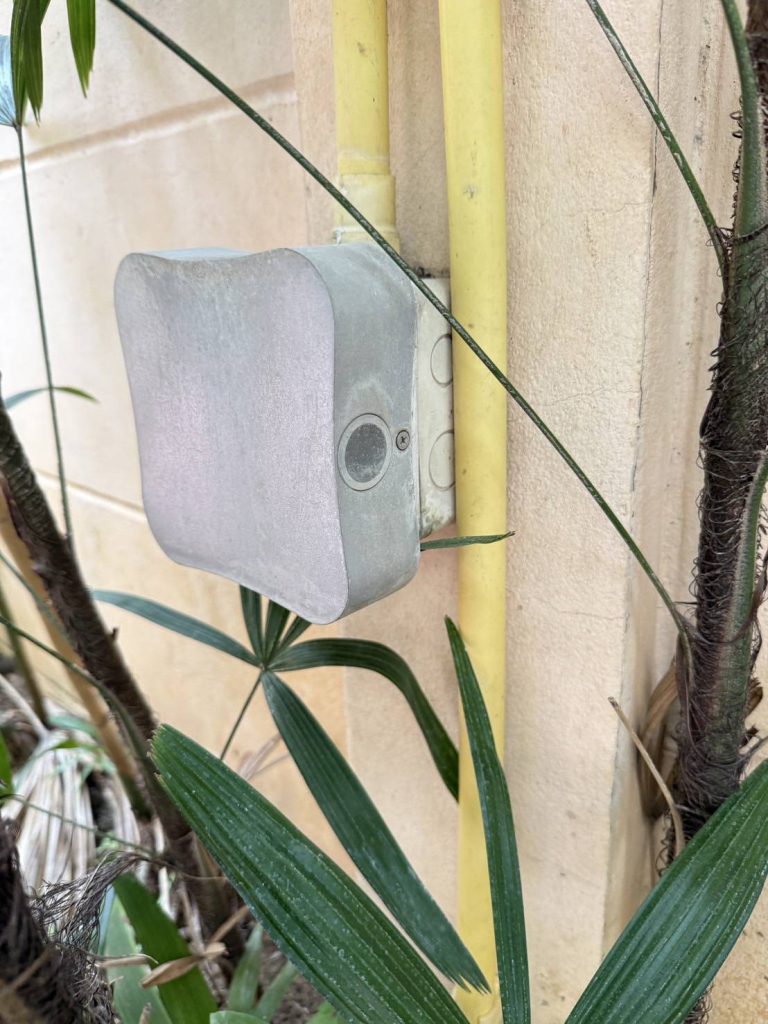 โคมไฟติดผนัง