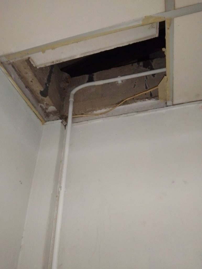 เดินท่อร้อยสายไฟติดตั้งปลั๊ก