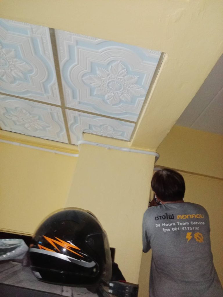 แนวท่อสายไฟ