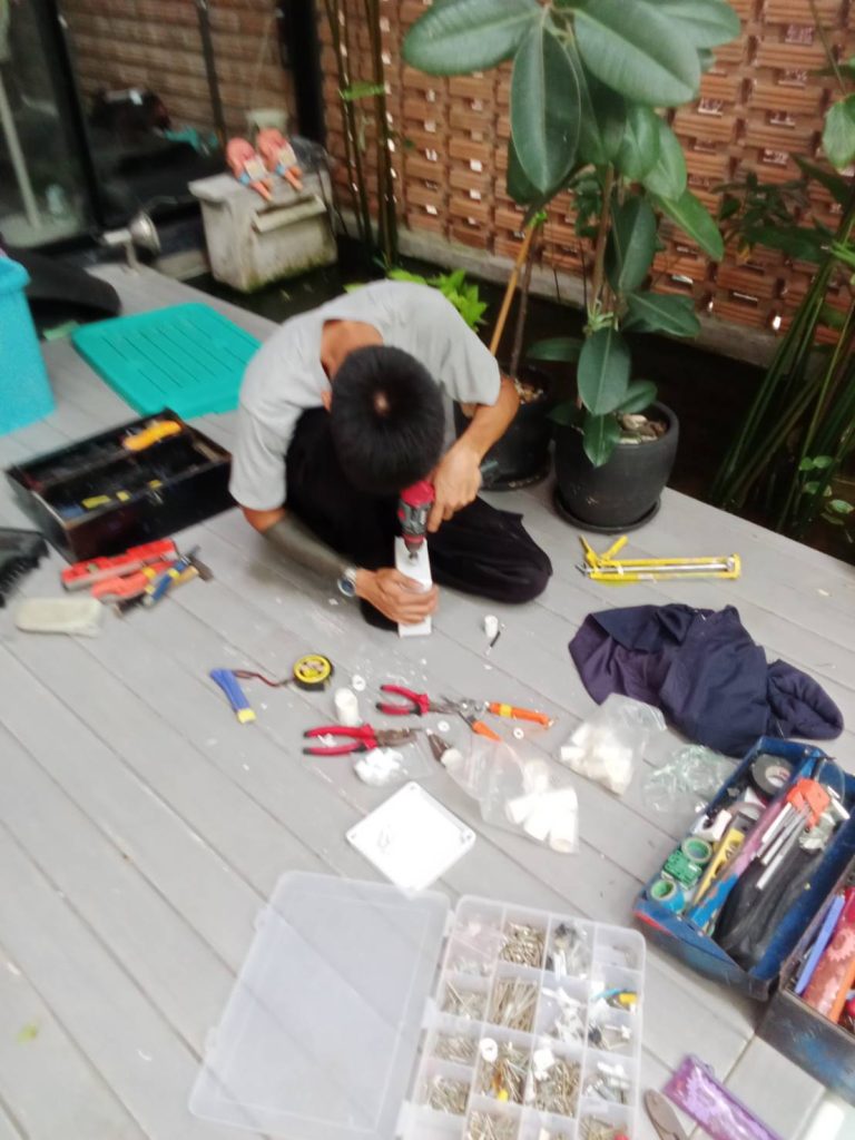 ช่างเตรียมการติดตั้ง