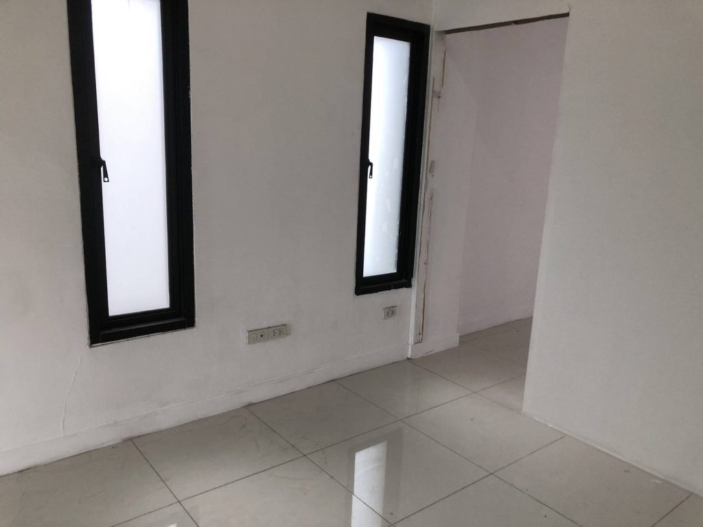 เช็กปลั๊กไฟ