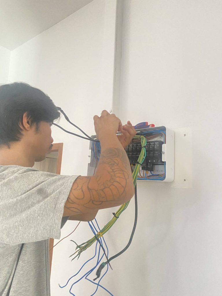 ติดตั้งตู้คอนซูมเมอร์