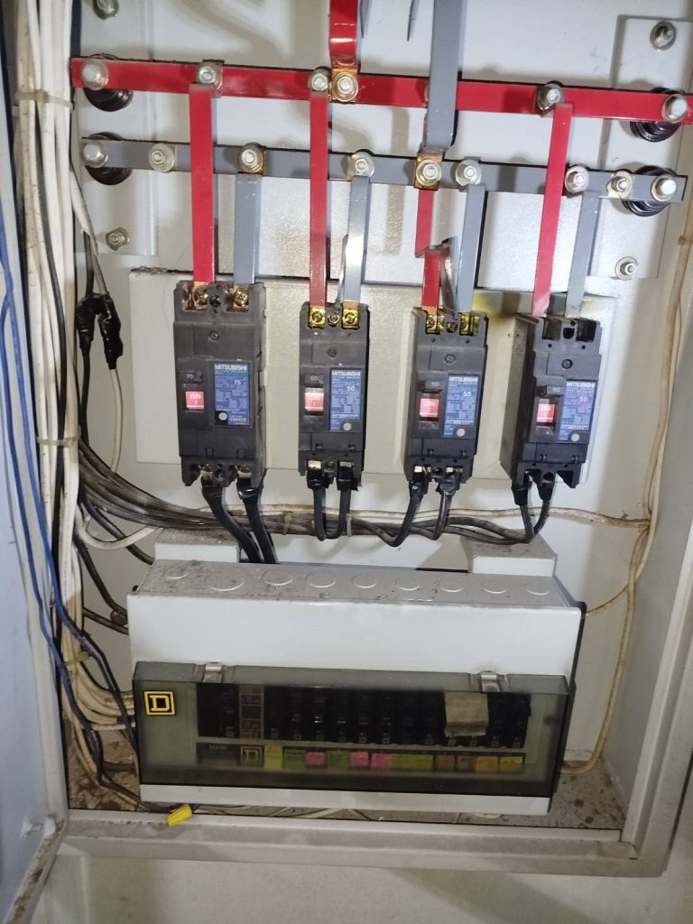 ตู้โหลดเซ็นเตอร์