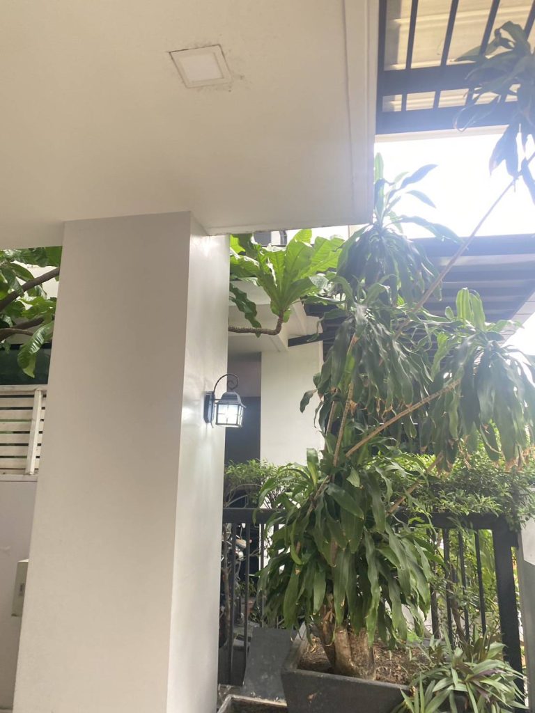 โคมไฟติดกำแพง