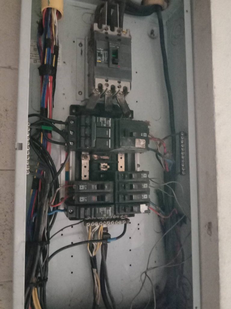 ตู้โหลดเซ็นเตอร์