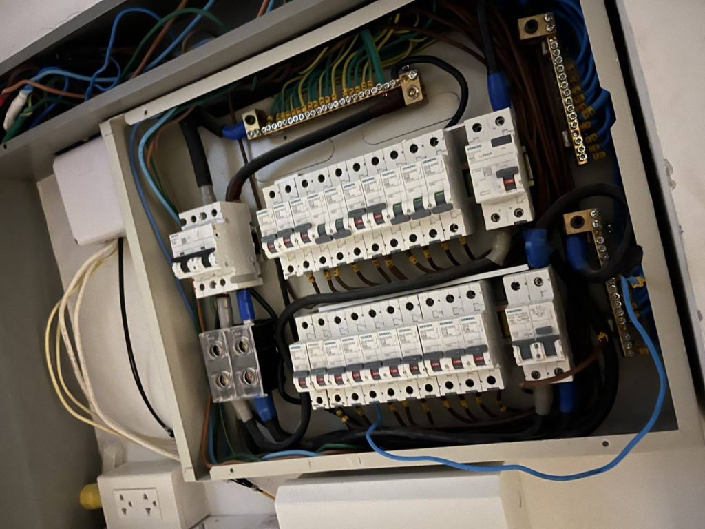 ตู้คอนซูมเมอร์