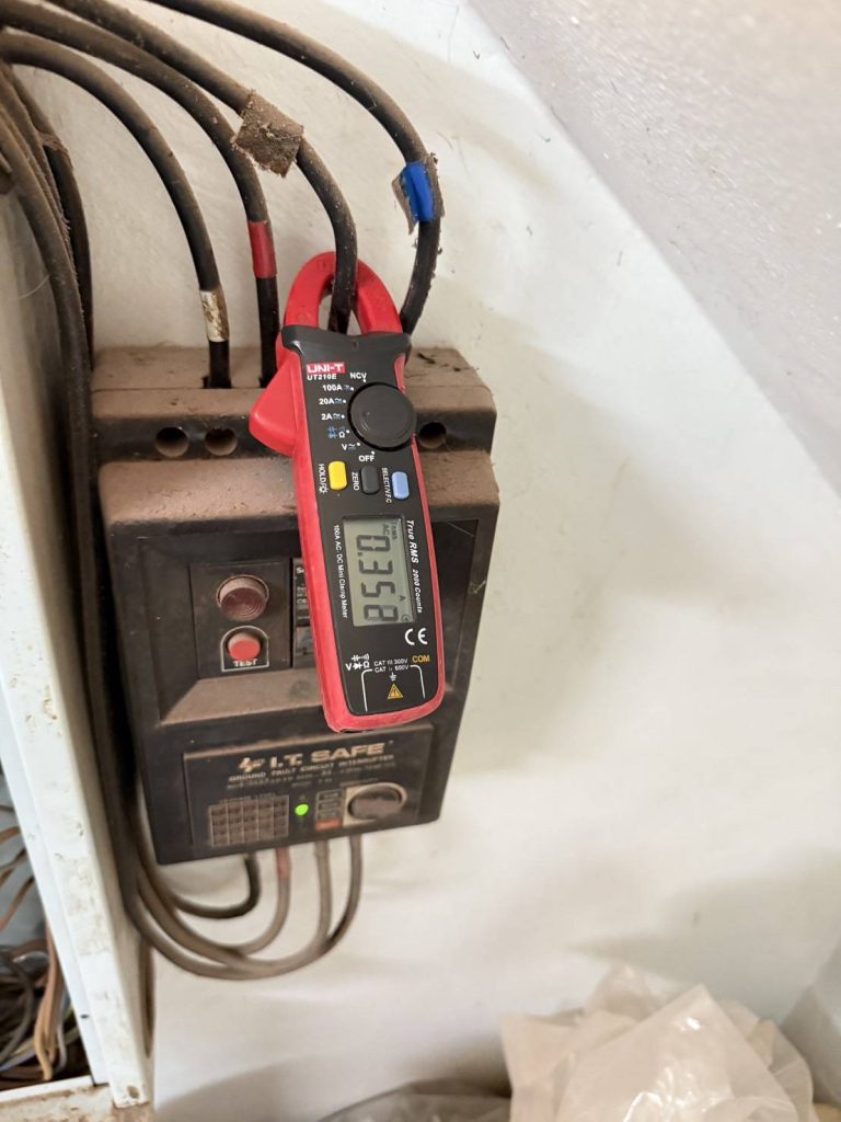 วัดไฟกันดูด