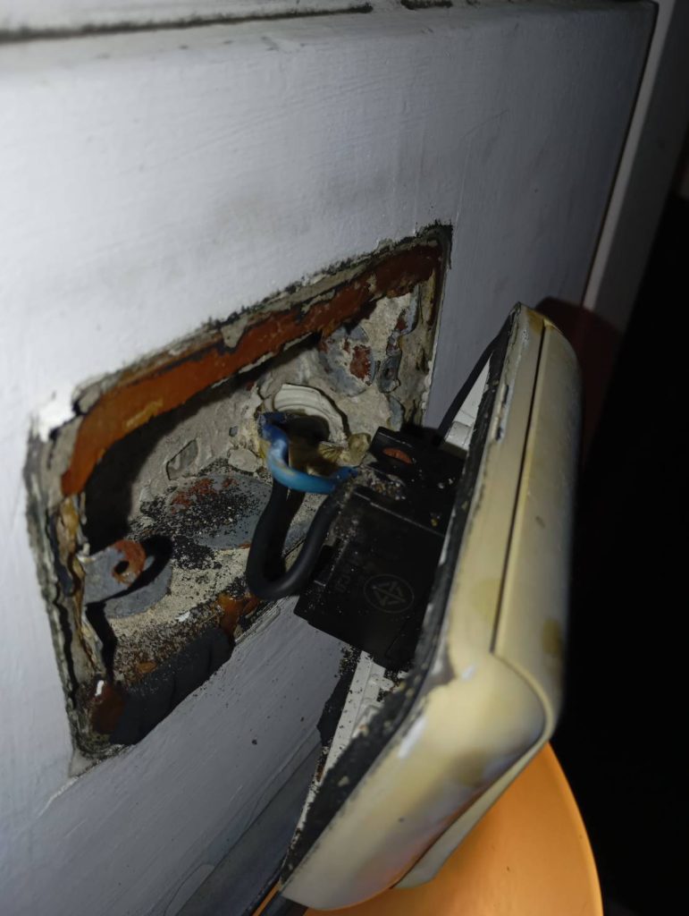 เปลี่ยนสวิตซ์ไปตัวเก่า