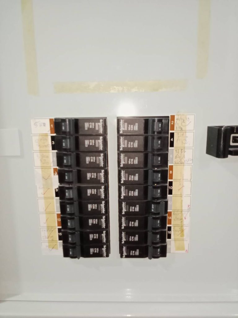 ติดตั้งตู้โหลดเซ็นเตอร์