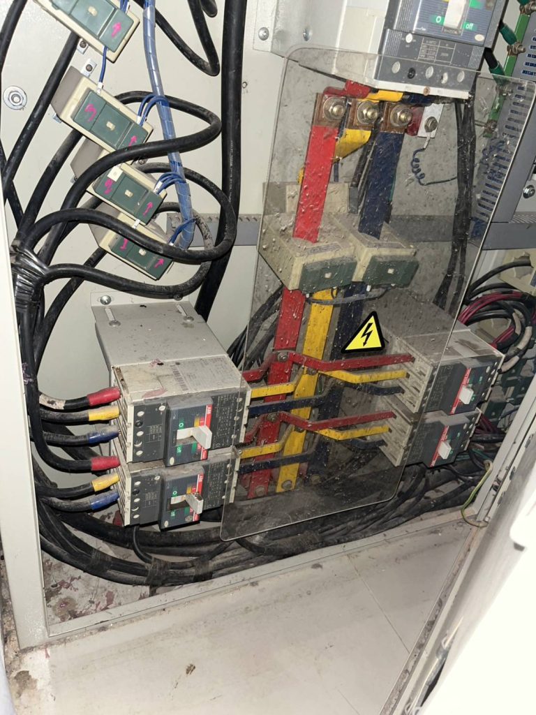 ตู้เมนไฟฟ้า