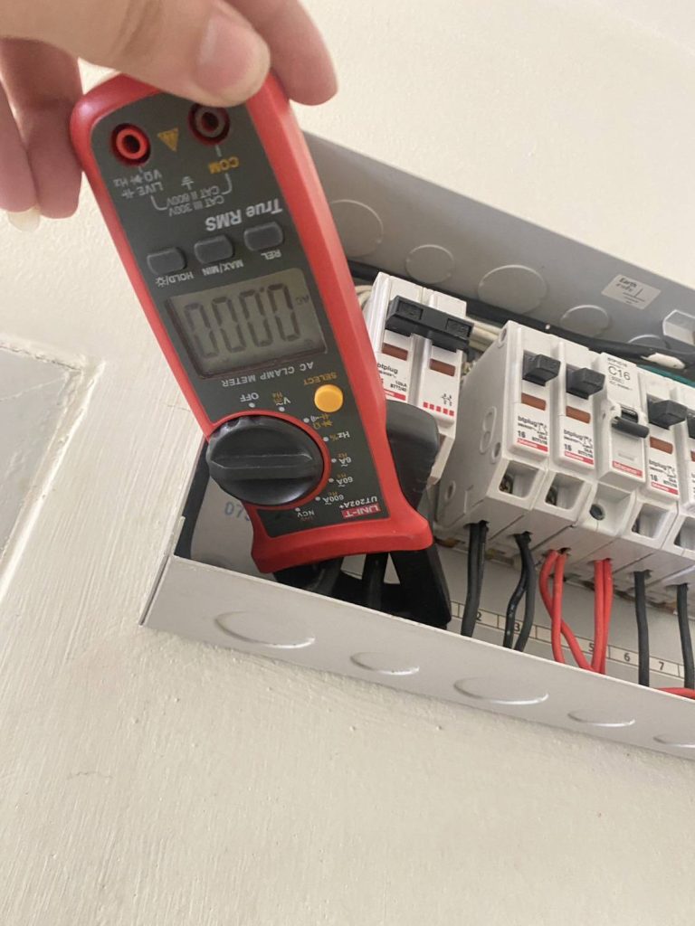 วัดไฟตู้คอนซูมเมอร์