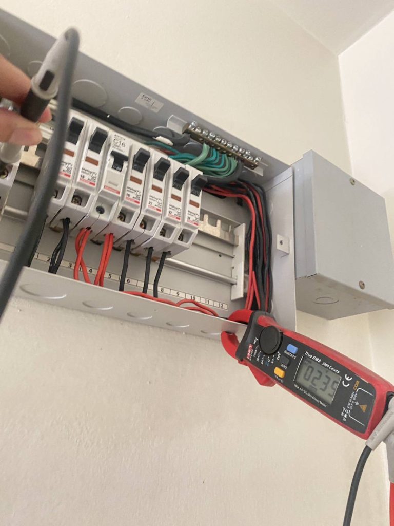 วัดไฟตู้คอนซูมเมอร์