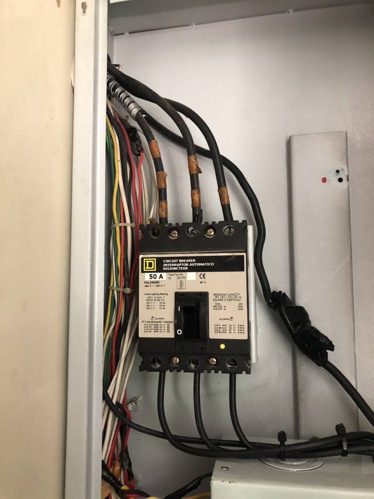 ตู้โหลดเซ็นเตอร์