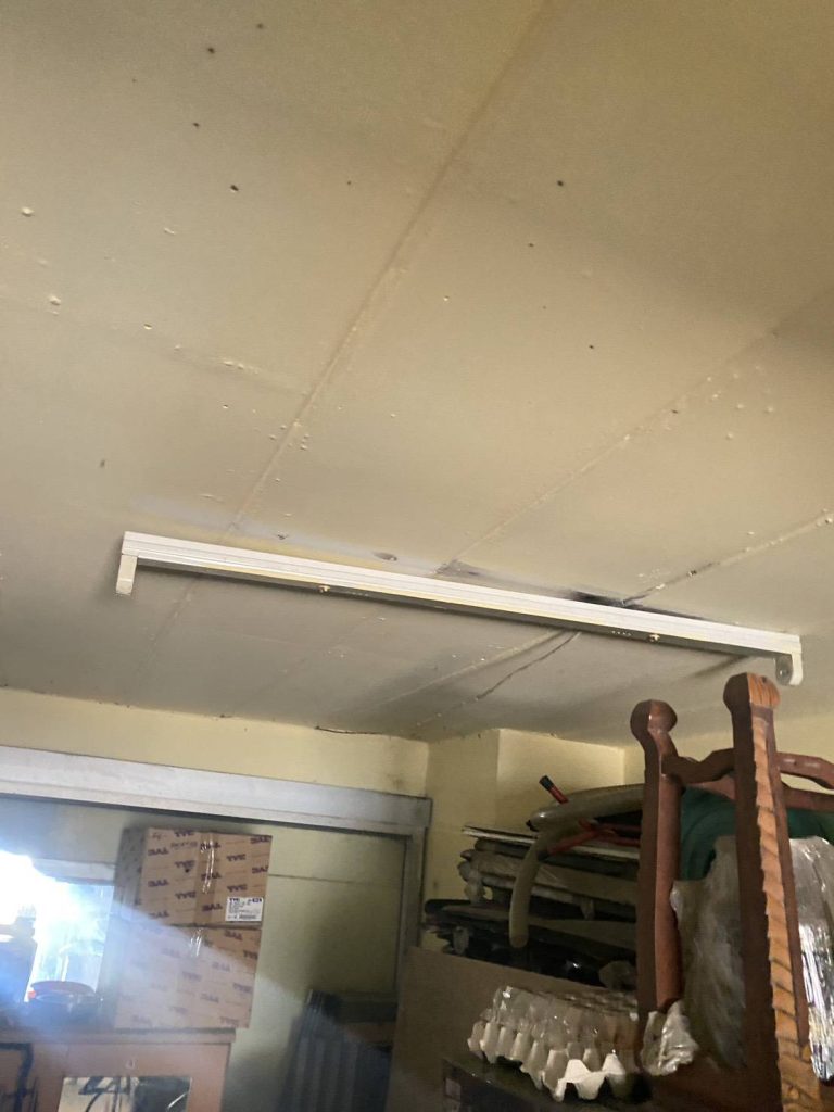 รางหลอดไฟ