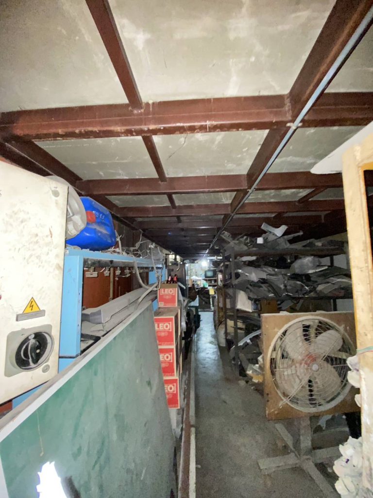 แนวท่อสายไฟ