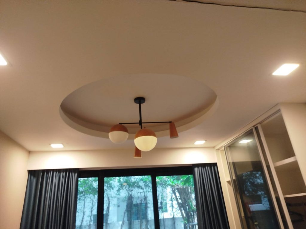 โคมไฟติดเพดาน