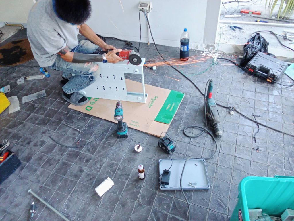 จัดเตรียมตู้โหลดเซ็นเตอร์